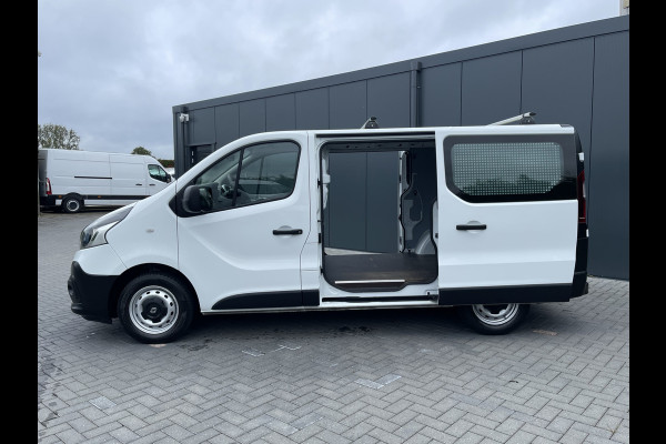 Renault Trafic 1.6 DCI 126 PK / L1H1 / 2x SCHUIFDEUR / AIRCO / CRUISE / TREKHAAK / NAVI / DAKDRAGERS