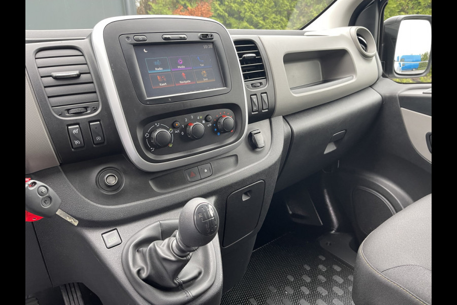 Renault Trafic 1.6 DCI 126 PK / L1H1 / 2x SCHUIFDEUR / AIRCO / CRUISE / TREKHAAK / NAVI / DAKDRAGERS