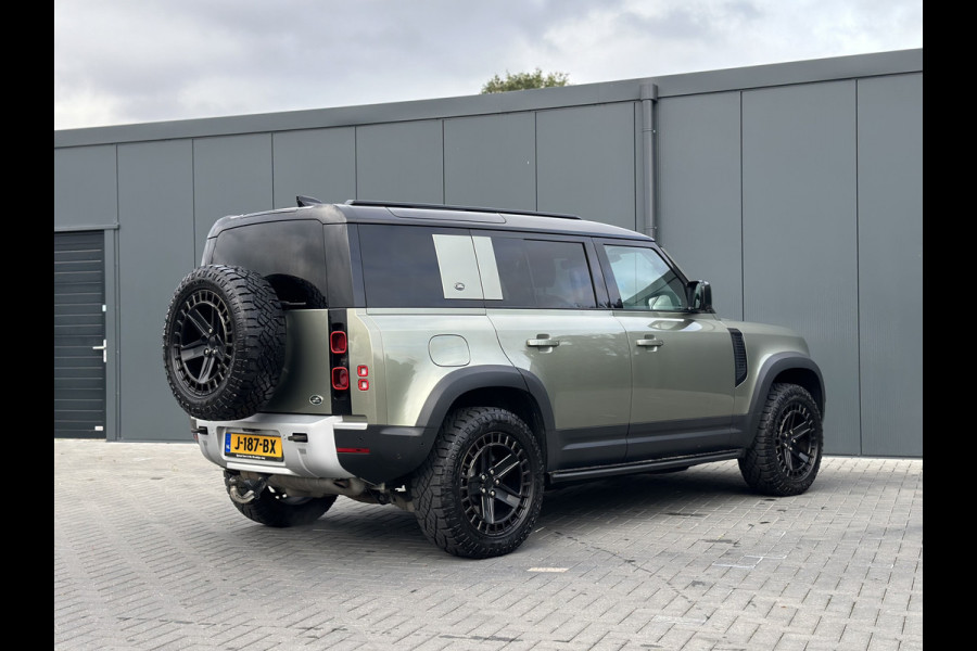 Land Rover Defender 3.0 P400 / First Edition / 6-Cilinder / Luchtvering / NL Auto / Trekhaak 3.5 T AHG / Panorama / 360 Camera