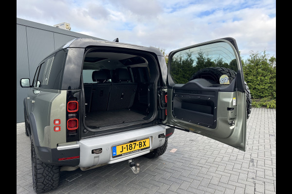 Land Rover Defender 3.0 P400 / First Edition / 6-Cilinder / Luchtvering / NL Auto / Trekhaak 3.5 T AHG / Panorama / 360 Camera