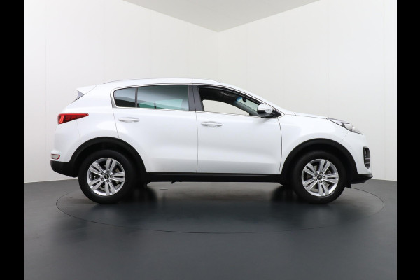 Kia Sportage 1.6 GDI DynamicLine ORG. NL. NAP KM. | CAMERA | NAVI | RIJKLAAR INCL. 12 MND. BOVAGARANTIE