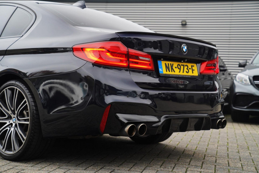 BMW 5 Serie 540i High Executive | M5 | Panorama | 360 cam | Adaptieve Cruise | Sfeerverlichting | Luxe Leder | Stoelkoeling | NAP