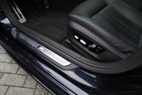 BMW 5 Serie 540i High Executive | M5 | Panorama | 360 cam | Adaptieve Cruise | Sfeerverlichting | Luxe Leder | Stoelkoeling | NAP