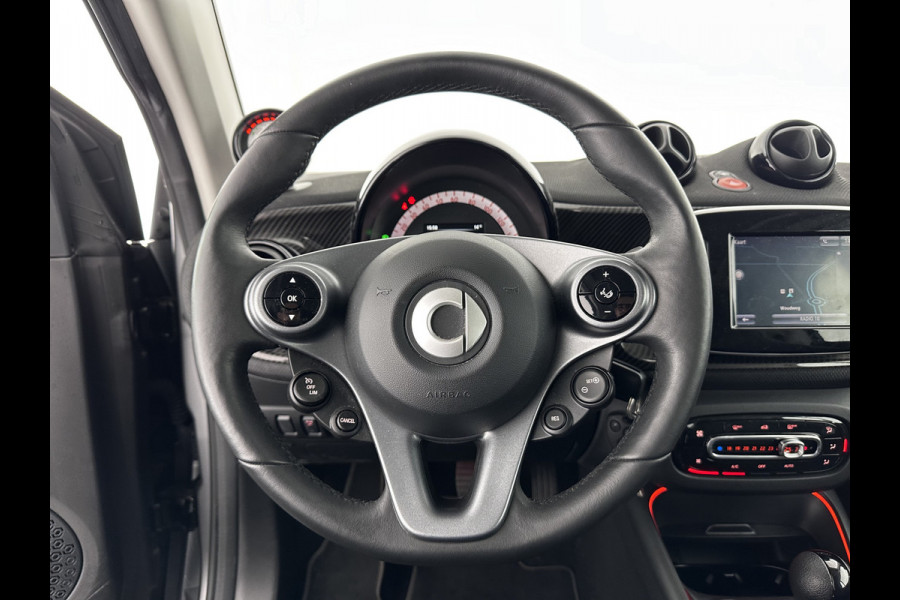 Smart Fortwo EQ Comfort PLUS 18 kWh [ 3-Fase ] Aut. *PANO | FULL-LED | VOLLEDER | NAVI-FULLMAP | CAMERA | BRABUS-WHEELS | AMBIENT-LIGHT | AIRCO | PDC | CRUISE | DAB | APP.CONNECT | COMFORT-SEATS | 16''ALU*