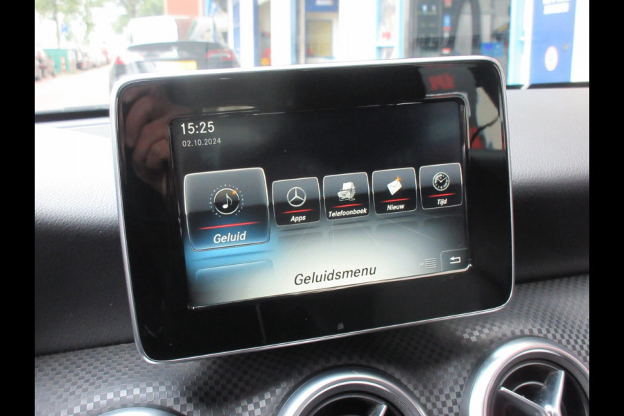 Mercedes-Benz A-Klasse 180 Ambition Aut Leer Navi Clima Xenon/Led