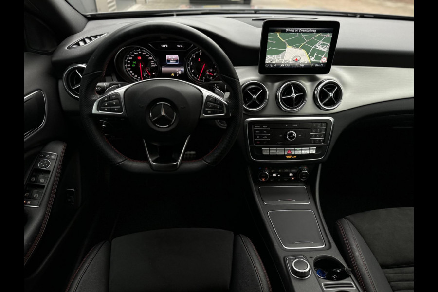 Mercedes-Benz GLA 180 AUTOMAAT BUSINESS SOLUTION AMG STYLING,26000 KM, TREKHAAK,NEDERLANDSE AUTO MET NAP