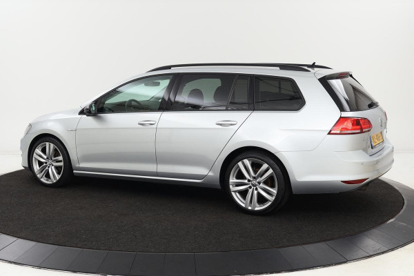 Volkswagen Golf 1.0 TSI Comfortline | Carplay | DAB+ | Navigatie | PDC | Climate control | Cruise control