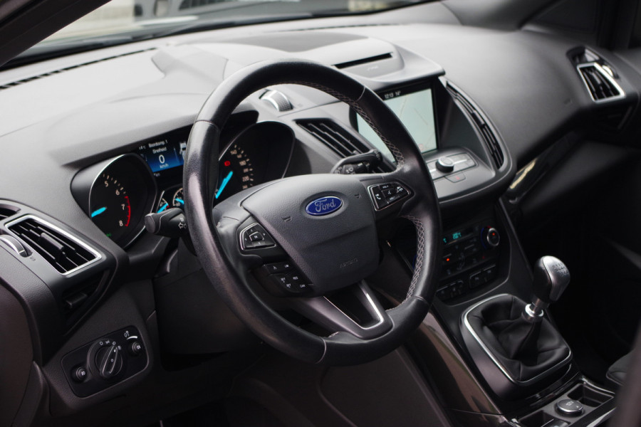 Ford Kuga 1.5 EcoBoost 120 PK ST Line, Winterpakket, Leder-Alcantara, Keyless, Carplay, Camera