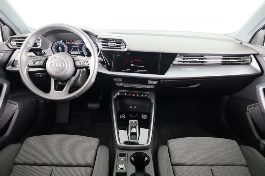 Audi A3 Sportback 35 TFSI Advanced edition 150pk S-tronic | Facelift | Navigatie | Parkeercamera | Optiekpakket zwart plus