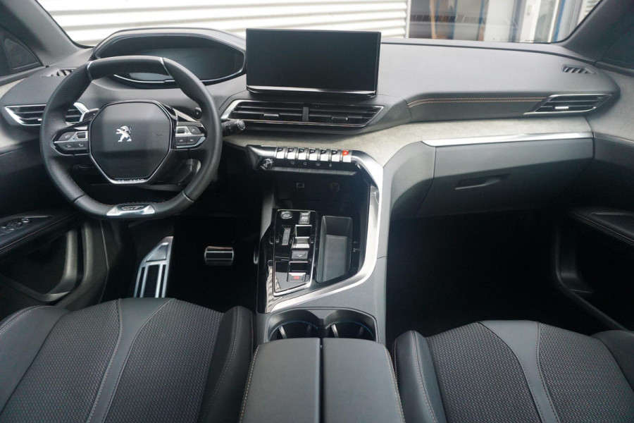 Peugeot 5008 1.2 TURBO 130 GT AUTOMAAT 7-Persoons | Navigatie pro | Climate control | Privacy Glass | Full LED | Adaptive Cruise C |