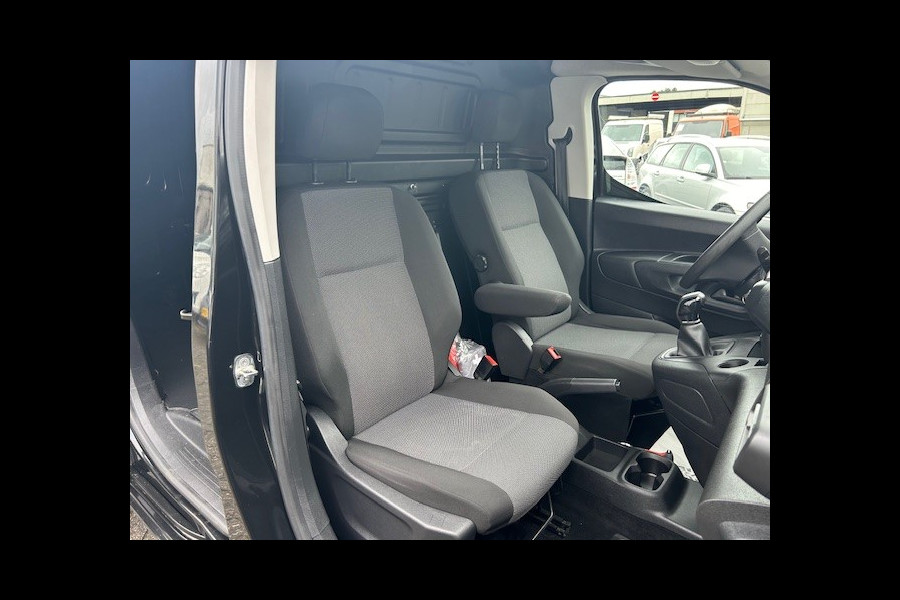 Opel Combo 1.5D L1H1 Edition AIRCO I NAVIGATIE I MULTIMEDIA I PDC ACHTER I 1e EIGENAAR I COMPLETE ONDERHOUDSHISTORIE