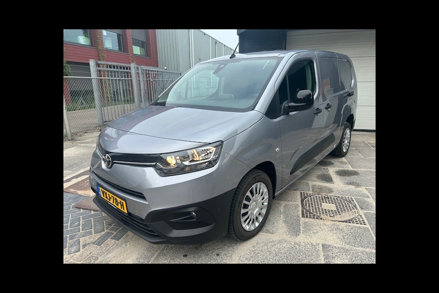 Toyota PROACE CITY 1.5 D-4D Live Long AIRCO I APPLE CAR PLAY I NIEUW! I PDC I MULTIFUNCTIONEEL STUURWIEL I CRUISE CONTROL