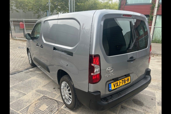 Toyota PROACE CITY 1.5 D-4D Live Long AIRCO I APPLE CAR PLAY I NIEUW! I PDC I MULTIFUNCTIONEEL STUURWIEL I CRUISE CONTROL