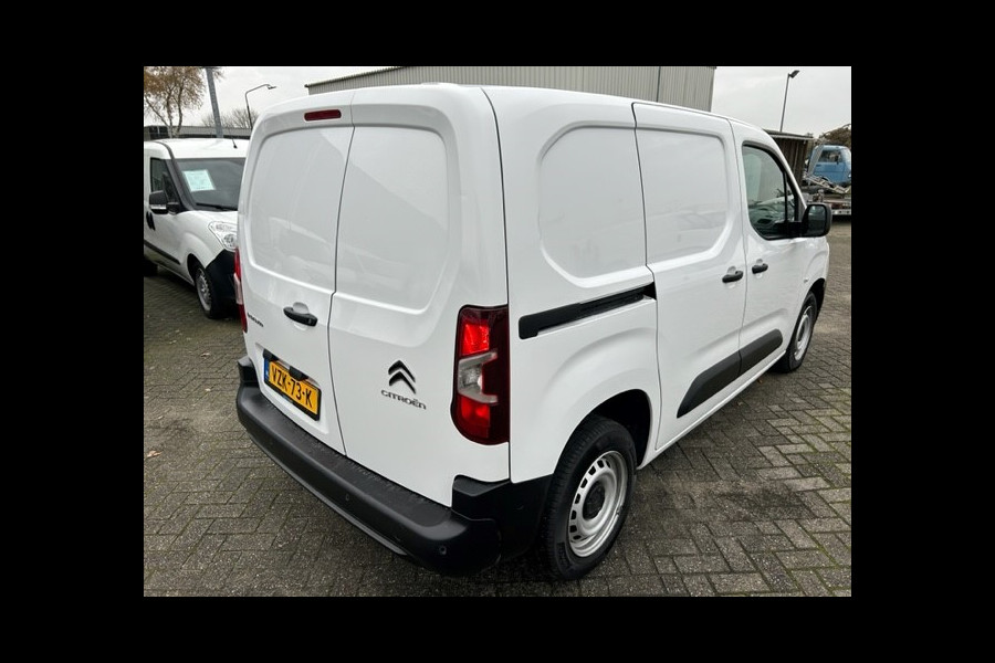 Citroën Berlingo 1.2 PureTech Club AIRCO I NAVIGATIE I APPLE CARPLAY I PDC I MULTIMEDIA I BETIMMERING LAADRUIMTE