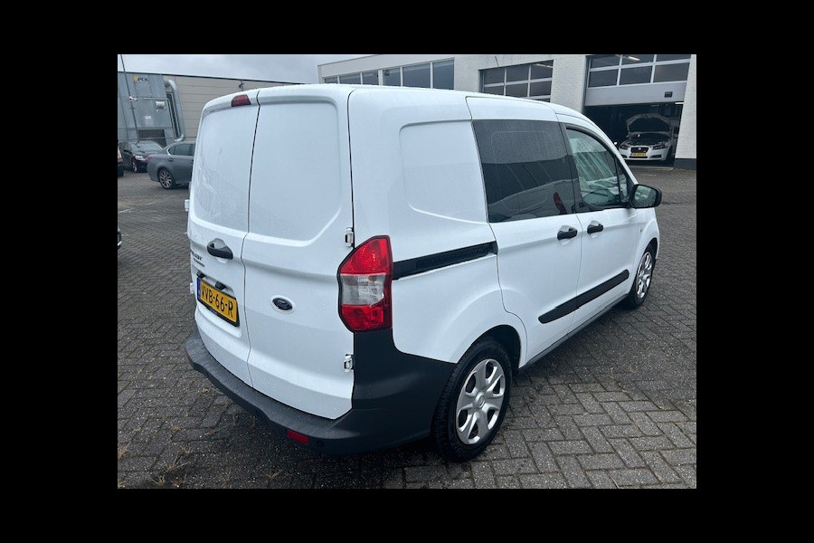 Ford Transit Courier 1.5 TDCI Ambiente Start&Stop AIRCO I APPLE CARPLAY I NAVIGATIE I COMPLETE ONDERHOUDSHISTORIE