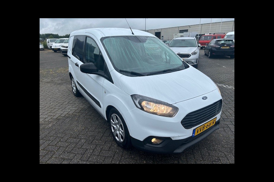 Ford Transit Courier 1.5 TDCI Ambiente Start&Stop AIRCO I APPLE CARPLAY I NAVIGATIE I COMPLETE ONDERHOUDSHISTORIE