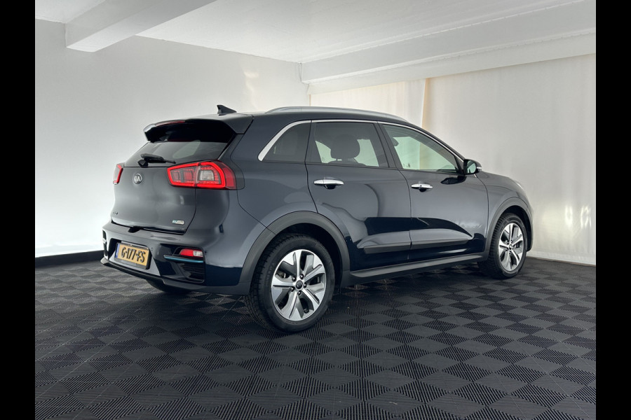 Kia e-Niro ExecutiveLine 64 kWh (INCL-BTW) Aut. *FULL-LEATHER | JBL-AUDIO | FULL-LED | NAVI-FULLMAP | DAB | ADAPT.CRUISE | CAMERA | MEMORY-PACK | LANE-ASSIST | KEYLESS | DIGI-COCKPIT | SHIFT-PADDLES | COMFORT-SEATS | 17"ALU