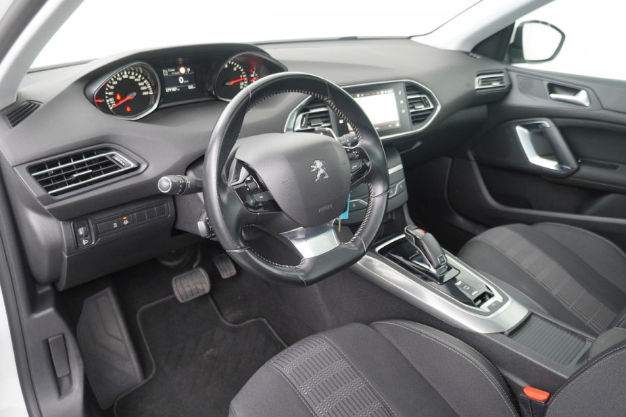 Peugeot 308 SW BWJ 2019 | 1.5 BlueHDi 131PK BL Premium automaat | PANO DAK | CLIMA | FULL LED | NAVI | PDC | CAMERA A | CARPLAY | PRIVACY GLASS |