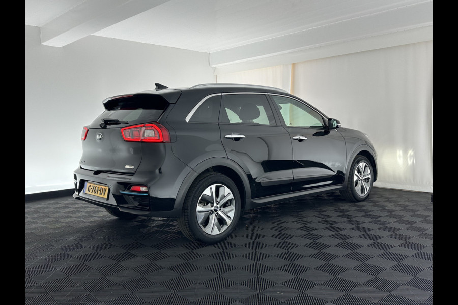 Kia e-Niro ExecutiveLine 64 kWh (INCL-BTW) Aut. *FULL-LEATHER | JBL-AUDIO | FULL-LED | NAVI-FULLMAP | DAB | ADAPT.CRUISE | CAMERA | MEMORY-PACK | LANE-ASSIST | KEYLESS | DIGI-COCKPIT | SHIFT-PADDLES | COMFORT-SEATS | 17"ALU