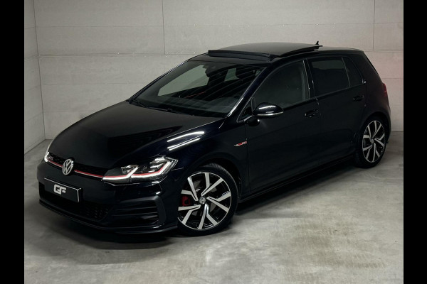 Volkswagen Golf 2.0 TSI GTI Performance Pano Virtual Carplay