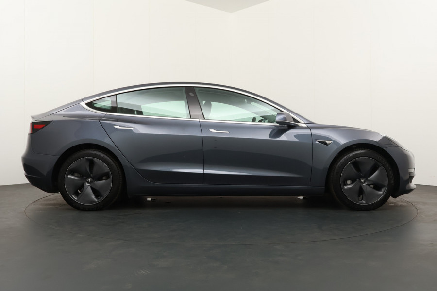 Tesla Model 3 BWJ 2020 351PK Long Range 75 kWh | AWD | LEER | CLIMA | CAMERA A | CARPLAY | NAVI | CRUISE | AUTOPILOOT