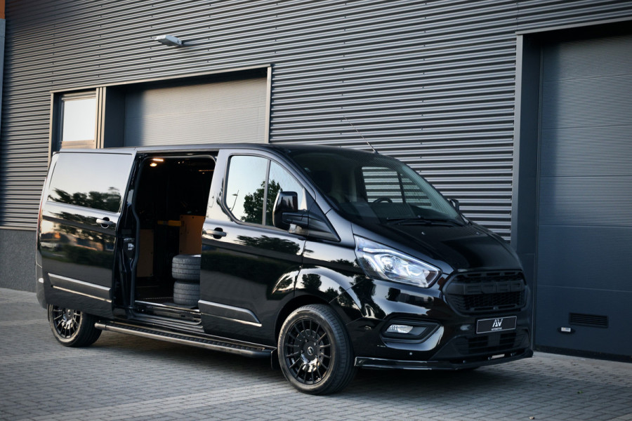 Ford Transit Custom 320 2.0 TDCI 170PK AUT L2H1 Limited | L+R Schuifdeur | Navigatie | Camera | CarPlay | Raptor Edition | Stoelverwarming | Trekhaak | 3-Zitter | Nieuwe APK | Onderhoudsbeurt