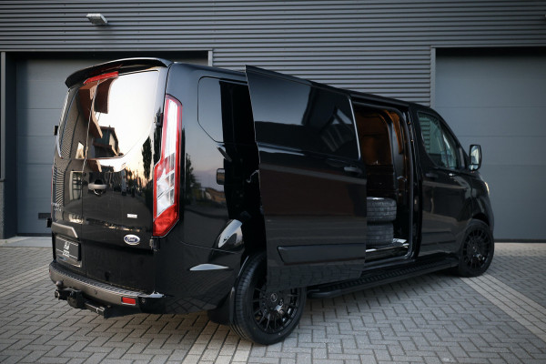 Ford Transit Custom 320 2.0 TDCI 170PK AUT L2H1 Limited | L+R Schuifdeur | Navigatie | Camera | CarPlay | Raptor Edition | Stoelverwarming | Trekhaak | 3-Zitter | Nieuwe APK | Onderhoudsbeurt