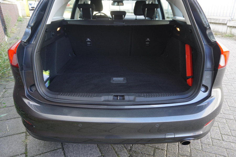 Ford FOCUS Wagon 1.0 EcoBoost Stoel+Stuurverwarming 100% Dealeronderhouden!