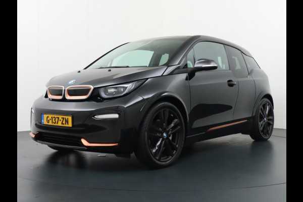 BMW i3 S 120Ah 42kWh Road-Style Edition Navi Ecc Warmtepomp Camera Leder Keyless DAB Regen-Licht Sensor LMV Bluetooth Comfort Access Verwarmde voorstoelen Connected services