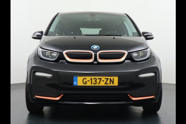 BMW i3 S 120Ah 42kWh Road-Style Edition Navi Ecc Warmtepomp Camera Leder Keyless DAB Regen-Licht Sensor LMV Bluetooth Comfort Access Verwarmde voorstoelen Connected services