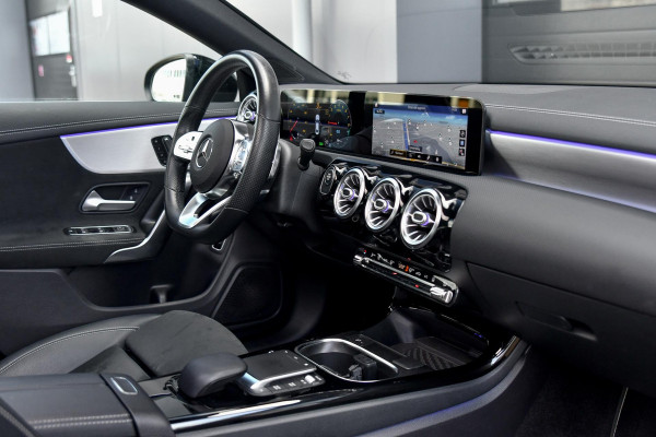 Mercedes-Benz CLA-Klasse 250 e AMG Edition. Pano, Memory, Sfeer, CarPlay, Multibeam!