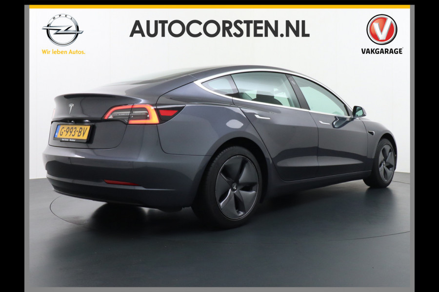 Tesla Model 3 Long Range RWD 75kWh 325PK Achterwielaandrijving Leder Premium-l.s. PanoDak Adaptive cruise 18" Camera's Elektr.-Stuur+Stoelen+S Navi full map LED-a+v ACC Dual-ECC DAB Voorverwarmen interieur via App Keyless via Telefoonsleutel One-Pedal-Drive Orgineel NL Auto Achterwielaandrijving, lager in de wegenbelasting, meer rijbereik door lager gewicht!