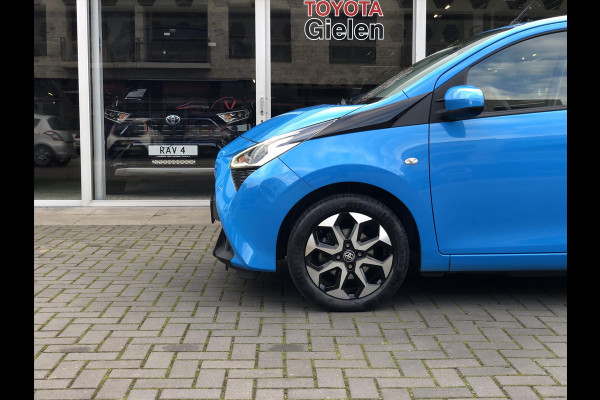 Toyota Aygo 1.0 VVT-i 72pk X-Cite | Lichtmetalen velgen, Privcay Glass, Apple CarPlay/Android Auto, Climate control, Eerste eigenaar