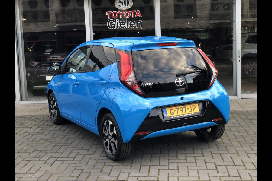 Toyota Aygo 1.0 VVT-i 72pk X-Cite | Lichtmetalen velgen, Privcay Glass, Apple CarPlay/Android Auto, Climate control, Eerste eigenaar