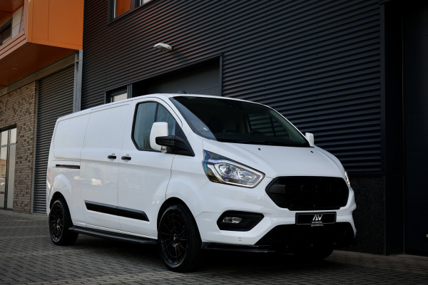 Ford Transit Custom 340 2.0 TDCI AUT L2H1 | L+R Schuifdeur | Navigatie | CarPlay | Raptor Edition | Stoelverwarming | Trekhaak | 3-Zitter | Nieuwe APK | Onderhoudsbeurt