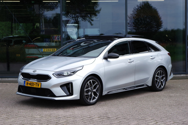 Kia ProCeed 1.4 T-GDI 140 PK GT-Line, Schuif-Kantel Dak, Trekhaak, Sportstoelen, Carplay, Camera