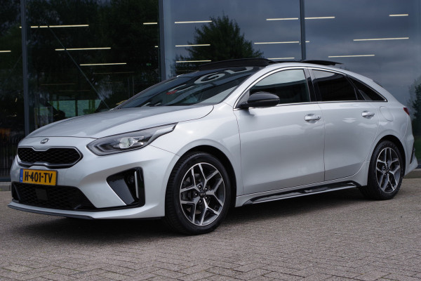 Kia ProCeed 1.4 T-GDI 140 PK GT-Line, Schuif-Kantel Dak, Trekhaak, Sportstoelen, Carplay, Camera