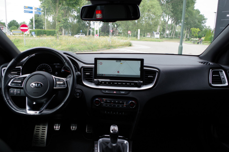 Kia ProCeed 1.4 T-GDI 140 PK GT-Line, Schuif-Kantel Dak, Trekhaak, Sportstoelen, Carplay, Camera