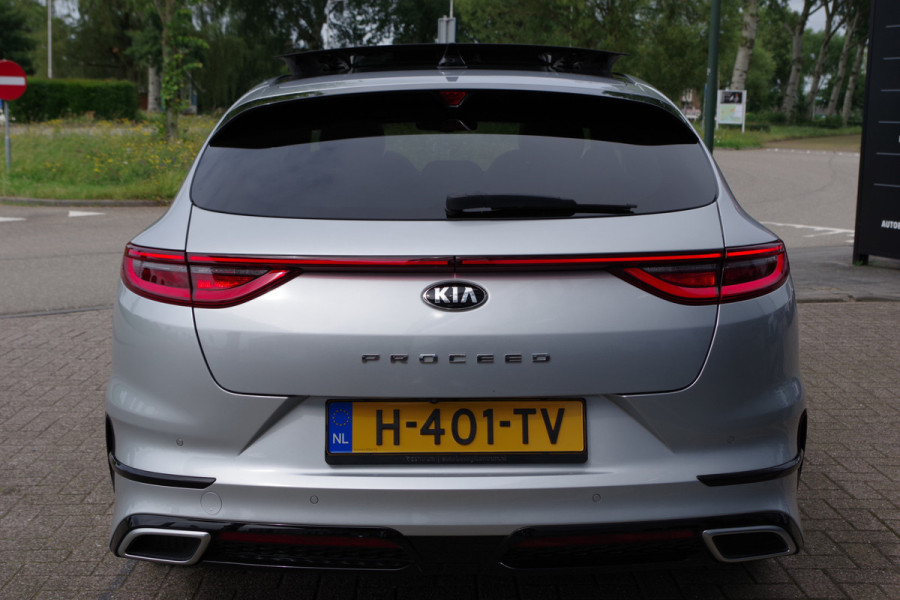 Kia ProCeed 1.4 T-GDI 140 PK GT-Line, Schuif-Kantel Dak, Trekhaak, Sportstoelen, Carplay, Camera