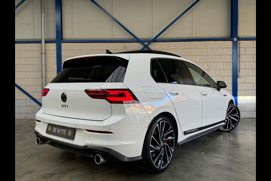 Volkswagen Golf 2.0 TSI GTI PANO|IQ|TREKHAAK|KEYLESS|CAMERA