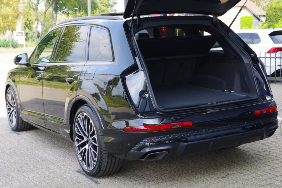 Audi Q7 60 TFSI e 490 PK Quattro *FACELIFT* Competition S-Line Pro Line PHEV, Nw. Prijs 150.000,- euro. RS-Sportstoelen, Panoramadak, Tr