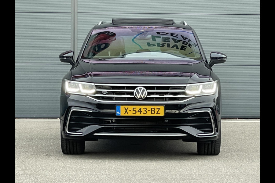 Volkswagen Tiguan 1.5 TSI R-Line Business | Panoramadak | Matrixlampen | Achteruitrijcamera | Zwenkbare Trekhaak | Sfeerverlichting |