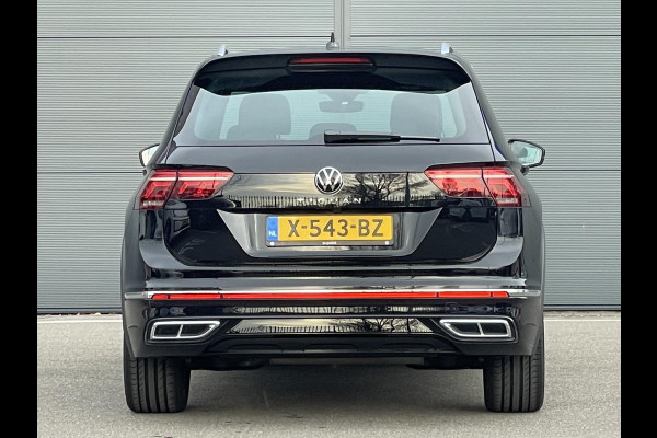 Volkswagen Tiguan 1.5 TSI R-Line Business | Panoramadak | Matrixlampen | Achteruitrijcamera | Zwenkbare Trekhaak | Sfeerverlichting |