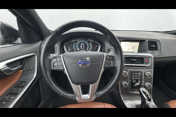 Volvo V60 1.5 T2 Summum LEDEREN BEKLEDING SCHUIFDAK CAMERA NAVI