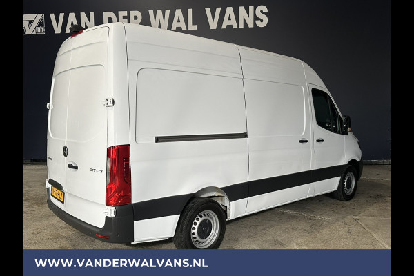 Mercedes-Benz Sprinter 317 CDI 170pk L2H2 Euro6 Airco | Camera | Navigatie | Apple Carplay Cruisecontrol, Android Auto, Parkeersensoren, Bijrijdersbank