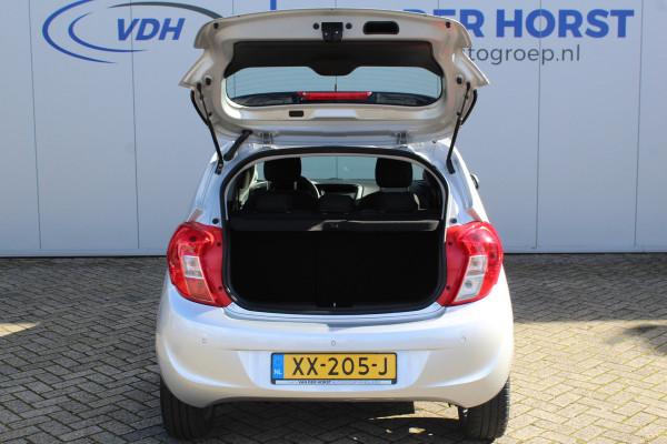 Opel KARL 1.0-75pk ecoFLEX 120 Jaar Edition. Uiterst nette erg goed onderhouden hoogzitter ! Wegenbelasting slechts 23,-  per mnd. Airco, cruise control, parkeersensoren v+a, lichtmetalen wielen, metallic lak, elektr. spiegels en elektr. ramen voor, mistlampen v+a.