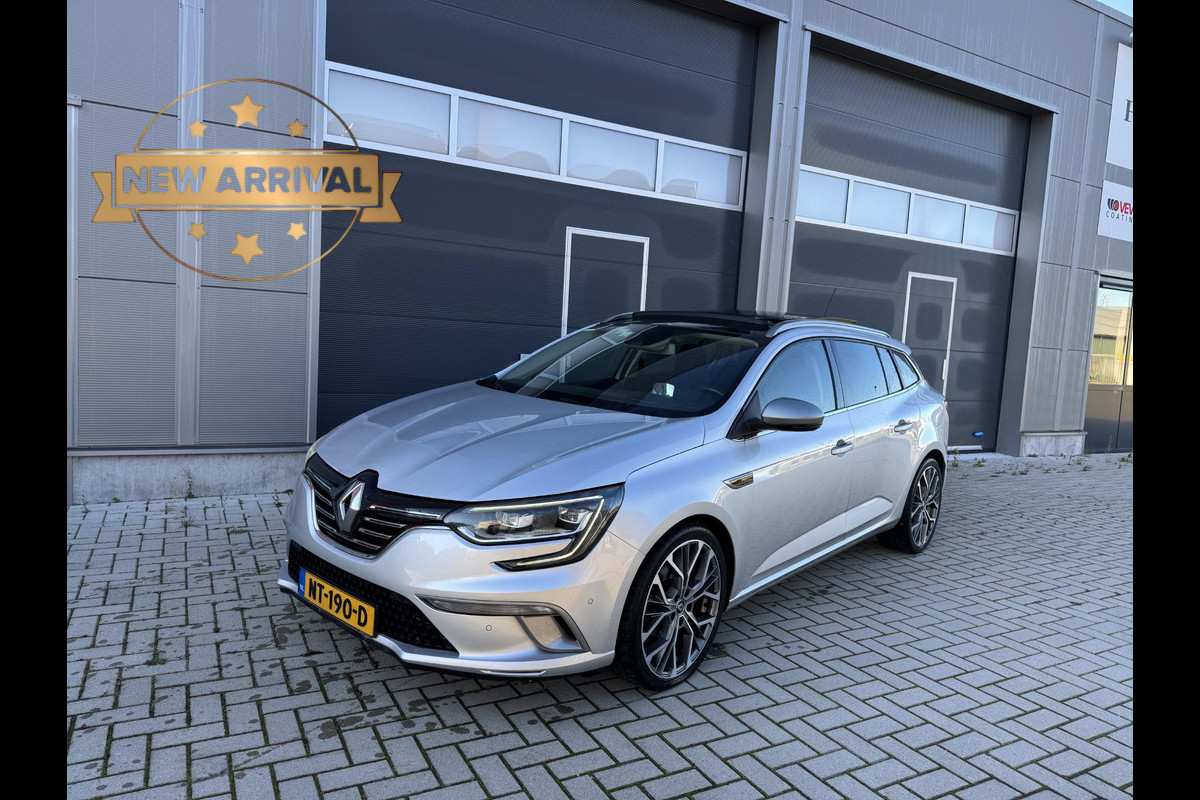 Renault MEGANE Estate 1.5 dCi GT-Line*BOSE*PANO*SCHAALSTOELEN*HEAD-UP* KEY-LESS*PUR-LED*BLINDSPOT*TREKHAAK*GROOT-SCHERM*19INCH*CAMERA