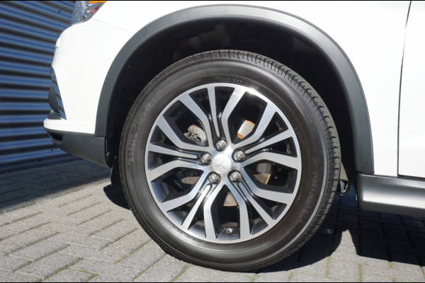 Mitsubishi ASX 1.6i 16V Connect Pro ZEER LUXE & STOER