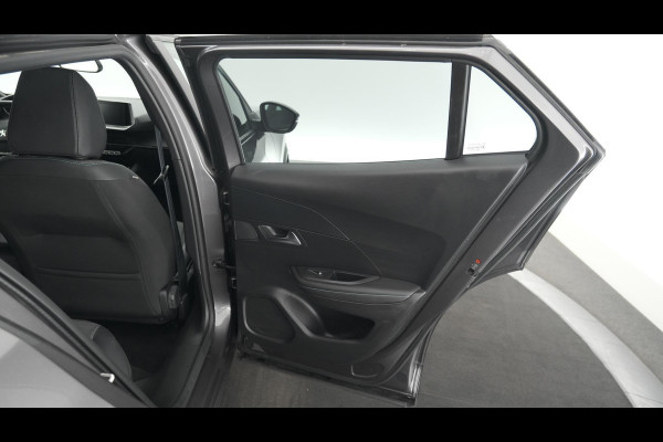 Peugeot 2008 PureTech 130 EAT8 Allure | Navigatie | Parkeersensoren | Apple Carplay | Climate Control