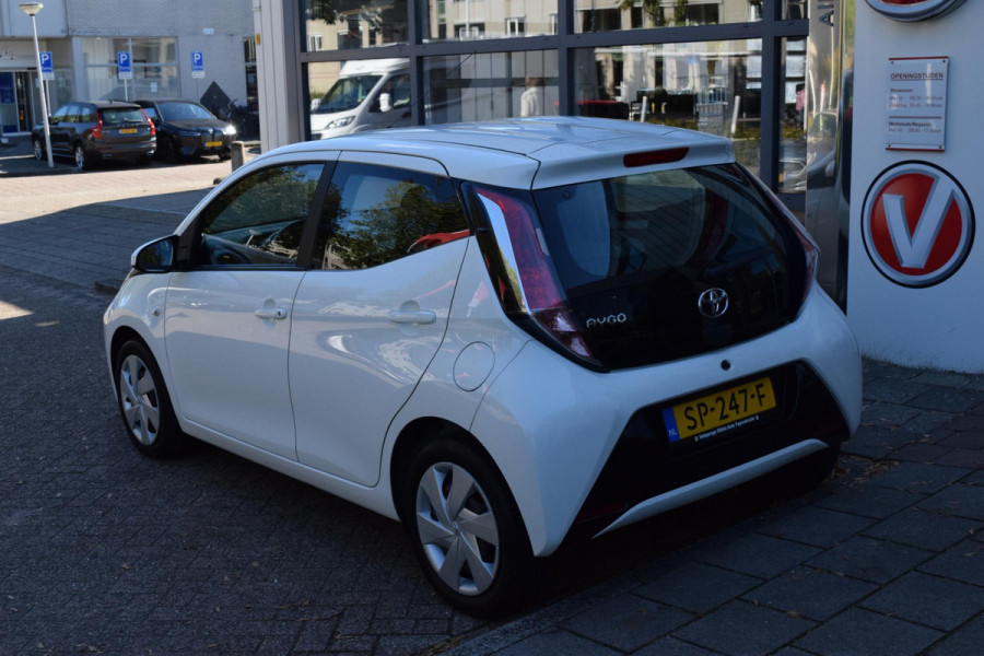 Toyota Aygo 1.0 VVT-i x-nav|Dealeronderhouden|Rijklaar!